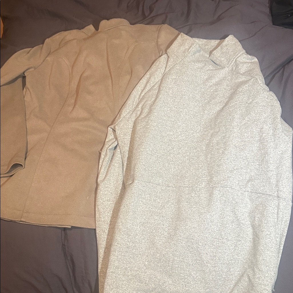 2 Long Sleeves Mock Neck Top